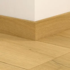 Jalkalista vinyylille Pergo, 240cm