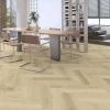 Kivikomposiittikalanruotovinyylilankku DomusFlooring Aino vaaleatammi, integroitu askeläänieriste