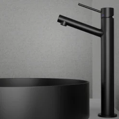 Pesuallashana Scandtap Vector High Black, musta