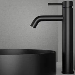 Pesuallashana Scandtap Wave High Black, musta