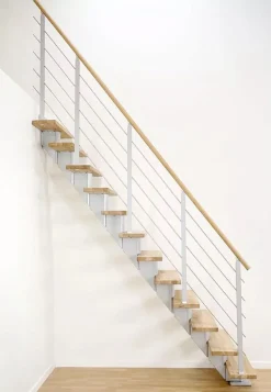 Portaat Dolle Frankfurt Design, suora, öljytty tammi, eri värejä ja kokoja