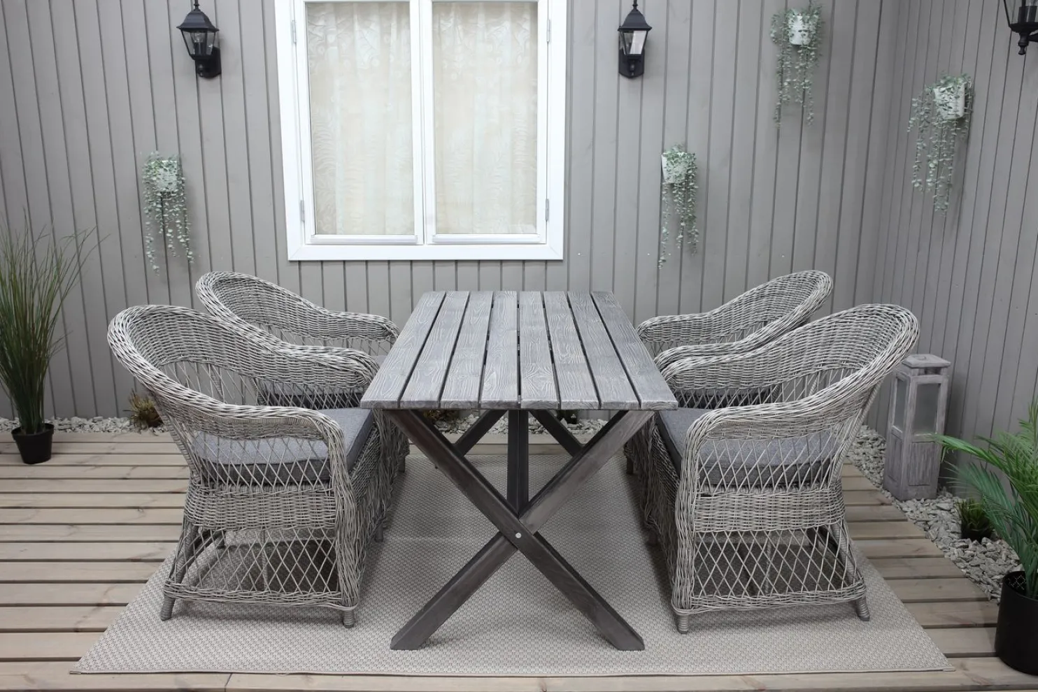 Ruokailuryhmä Baltic Garden, 150x77cm Scottsdale-pöytä + 4 Rosie-tuolia